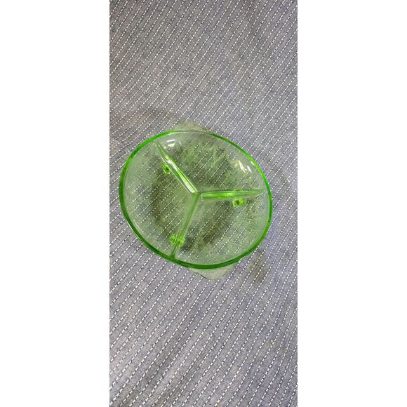 Green Depression Glass Divided Relish Dish Cameo/Ballerina line - Picture 2 of 10